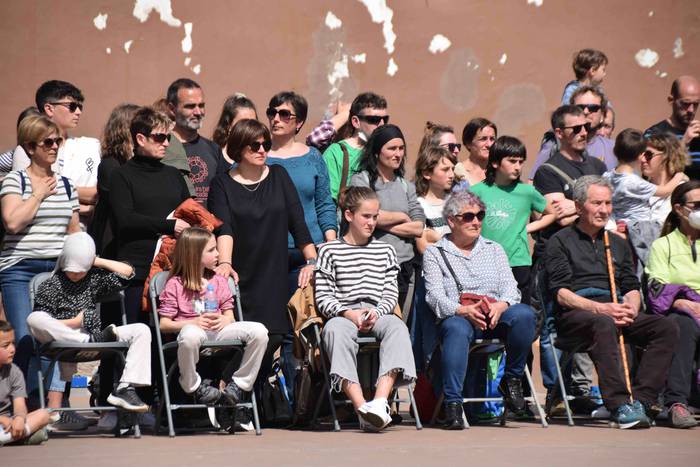 Oinkari dantza taldearen dan 11 1648304058442