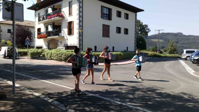 Altzon bada zer ikusia 2 1596133692376