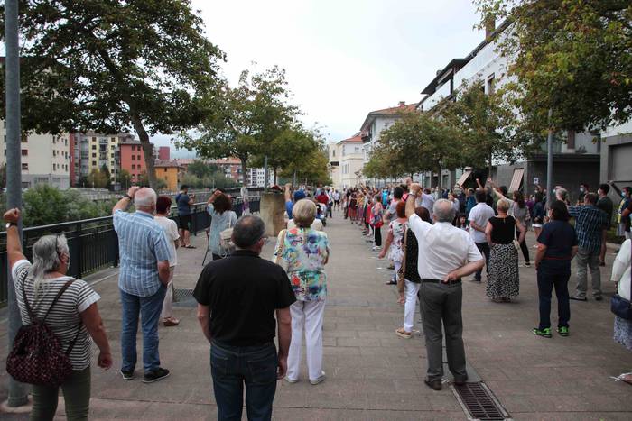 "Remirengatik" 40 1596275146417