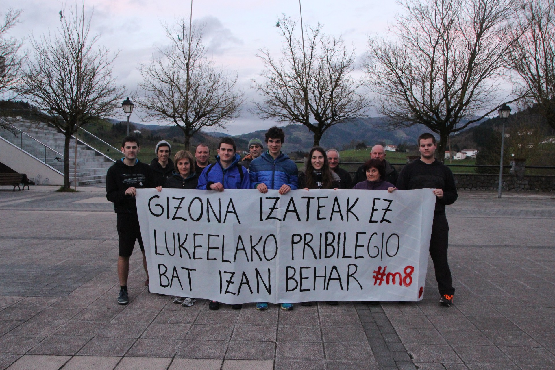 Gizona izatea ez dela pribilegioa izan behar aldarrikatu dute 