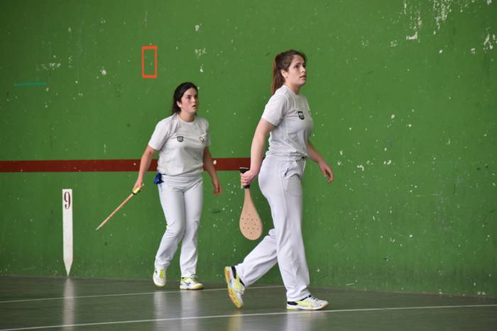 Giro onean ari da ospatzen B 8 1527960669654