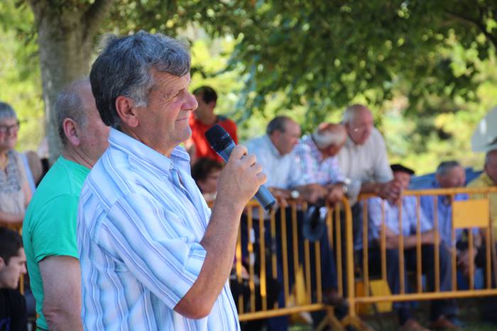 Festa giroa Santamañan 23 1468781692132