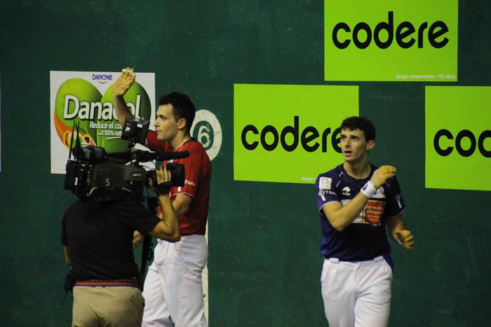 Bi maisu handi, katedralean 47 1571600535633