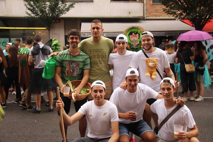 Irudimena airean, gazteen po 60 1564164180925