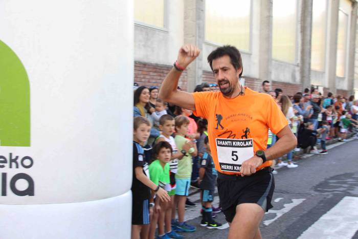 Hego haizeak airean eraman d 124 1539349312340