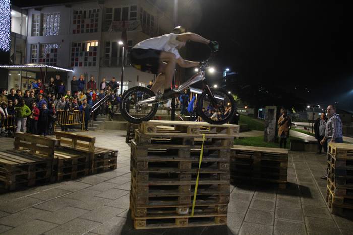 Biketrial erakustaldia Zizurkilgo kirol astean 2 1481965481963