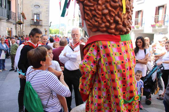 Erraldoiak eta buruhandiak T 18 1561218570625