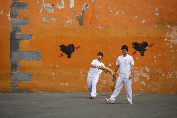 Behar Zana 70. urteurrena errebotea 7 1465127721641