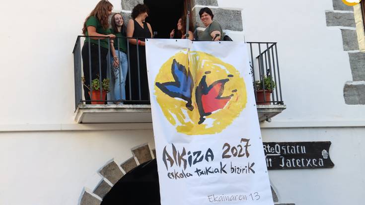 Oiloaren oinatzak bide eman dio festari