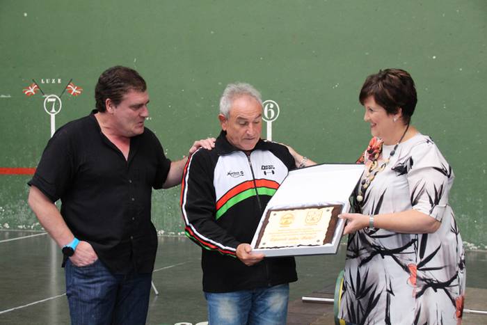 Eskerrik asko, Batis 69 1505571592950