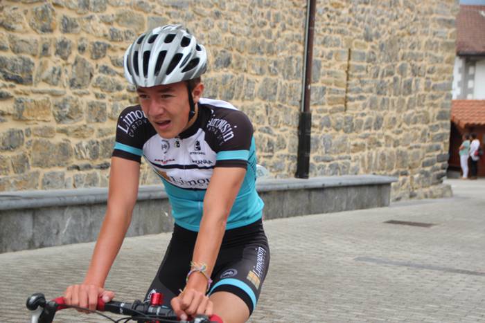 Maldan gora plazara heldu ar 8 1502801272004