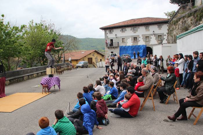 orexa festak 2016 santa krutz eguna 9 1462295921569