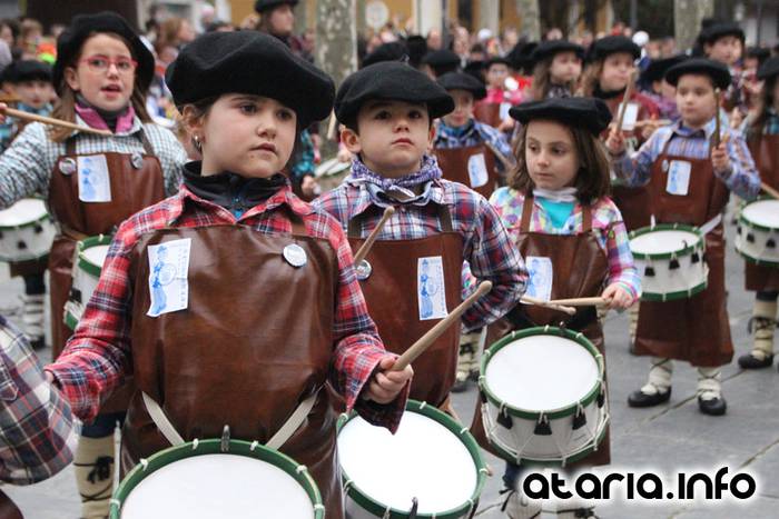 Zaldunita bezperako haur danborrada 122 1454785374432