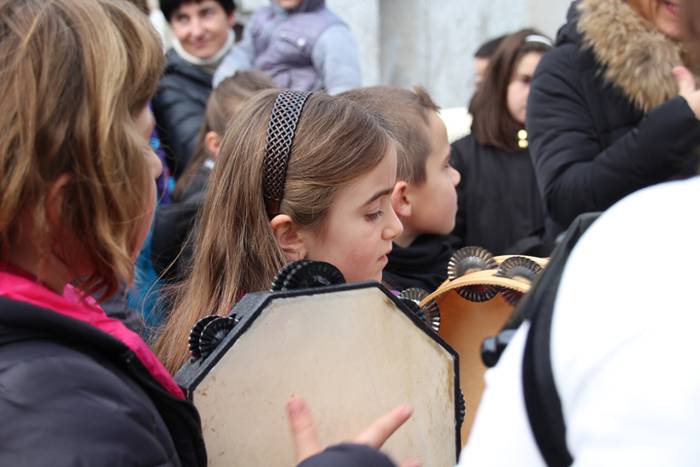 Azoka eguna Altzon 25 1481457304220