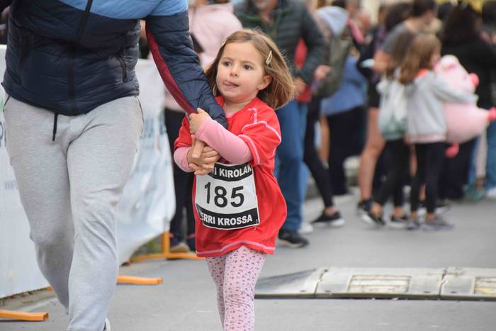 Gozatu egin dute txikienek S 37 1634039492817