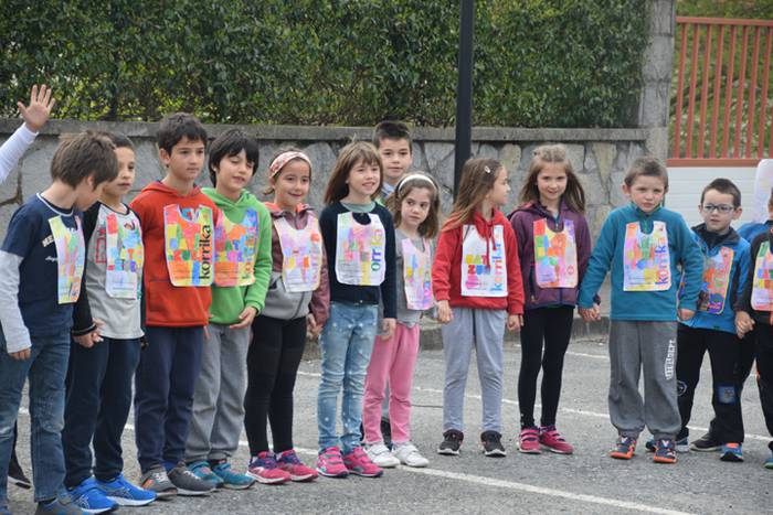 Euskararen ekilibristak 227 1491303410439