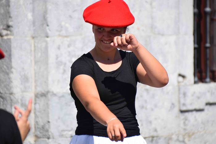 Orendain festak dantza emana 29 1534332958925