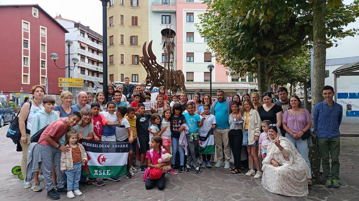 Errefuxiatu kanpamentuetara itzuli dira