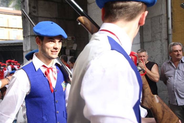 Lizarrez apaindutako kaleeta 145 1498311987570