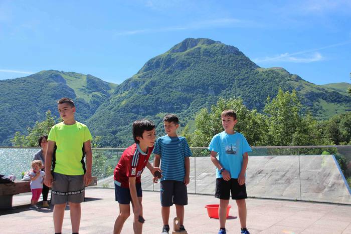 Haurrek ez dute ajerik Abalt 30 1561205811407