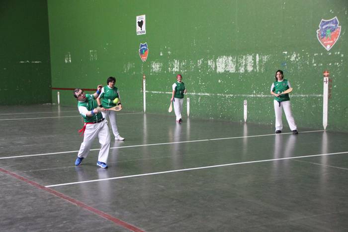 Behar Zana Emakumeen Pala Tx 5 1520711071864