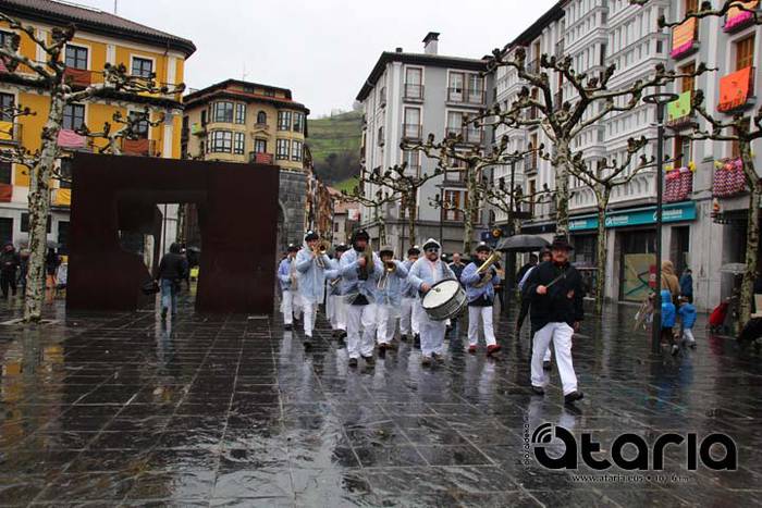 Ohikotik ere badu Zaldunita  2 1518276195477