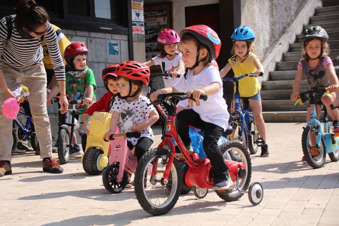 Bizikletan eta korrika ibili 2 1526819594602