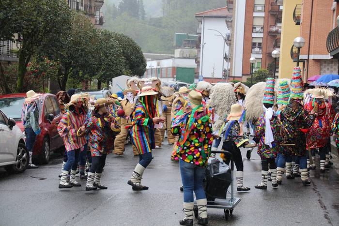 Bigarren sutarri eguna alegian 1 1461500770176