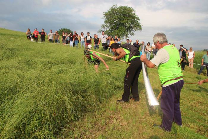 Alatze Etxaburuak irabazi du 36 1530471173136