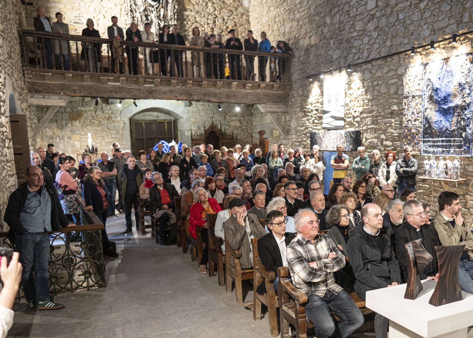 Sortzaileen lanak eta iraganeko argazkiak, protagonista