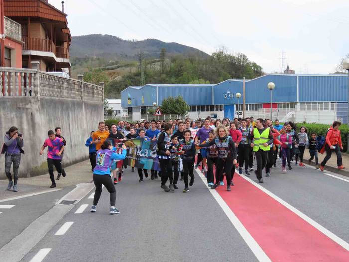 korrika, furgonetatik, Aizto 28 1649421634806