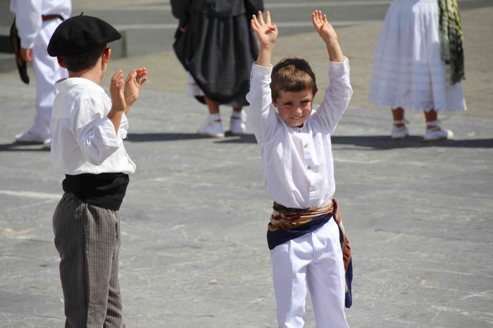 Axeri-dantza Aduna Jaiak 201 20 1534334072154