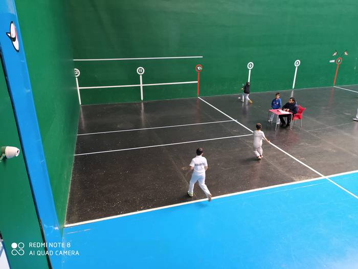 Gabonetako III. pilota topaketa