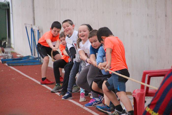 Eskola Txikien topaketak 420 43 1520602652131