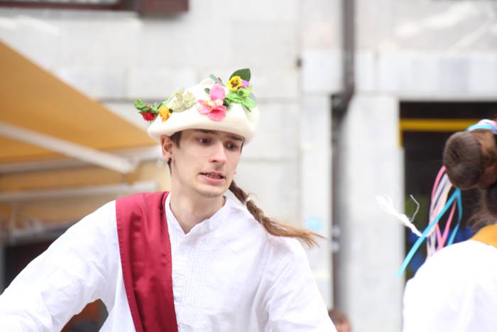 Sueltoan dabiltza 40 1521909983608