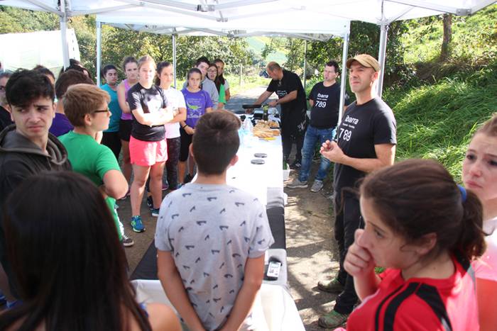 Ibarrako piperrak biltzen 20 1 1506520809736