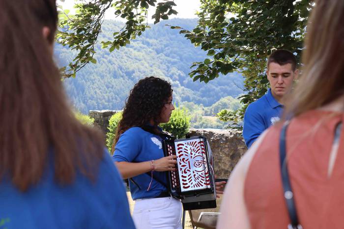 Eztanda egin du jaiak Bidani 23 1661267330622