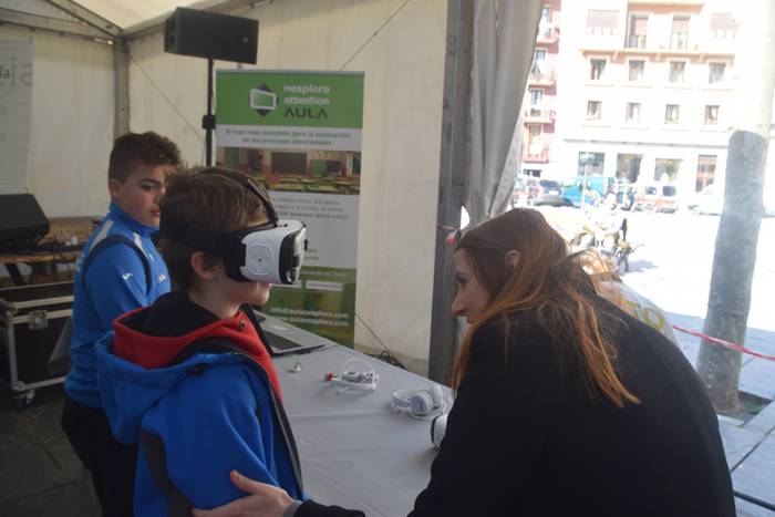 Woman Sarearen aurkezpen jai 22 1489230369628