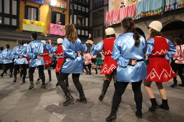 Danbor hotsen eguna 34 1582405364880