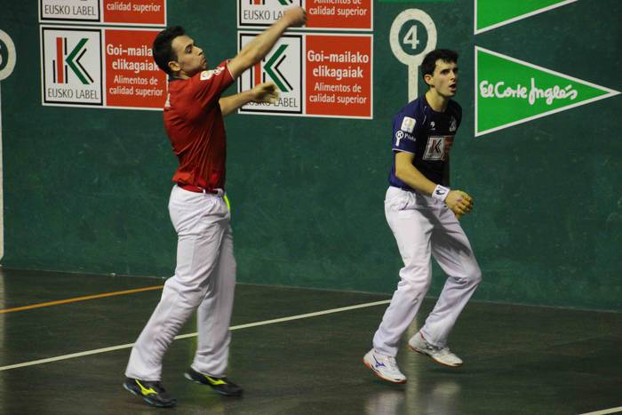 Bi maisu handi, katedralean 34 1571600517804