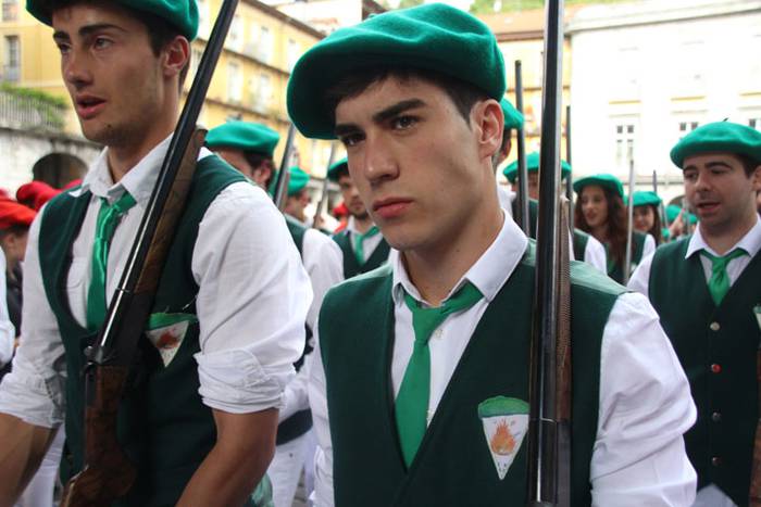 Lizarrez apaindutako kaleeta 109 1498311787718