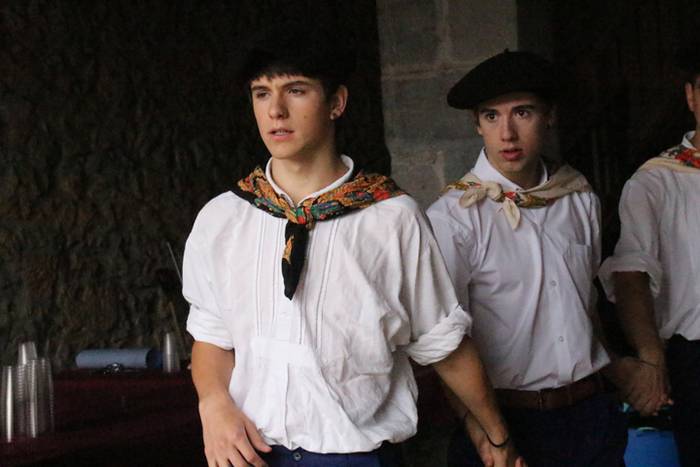 Jaietako egun handia ospatzen ari dira Asteasun 12 1467203367562