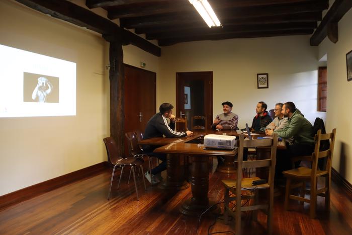 Feminismoan hezteko lanketa egiten ari dira Gaztelun