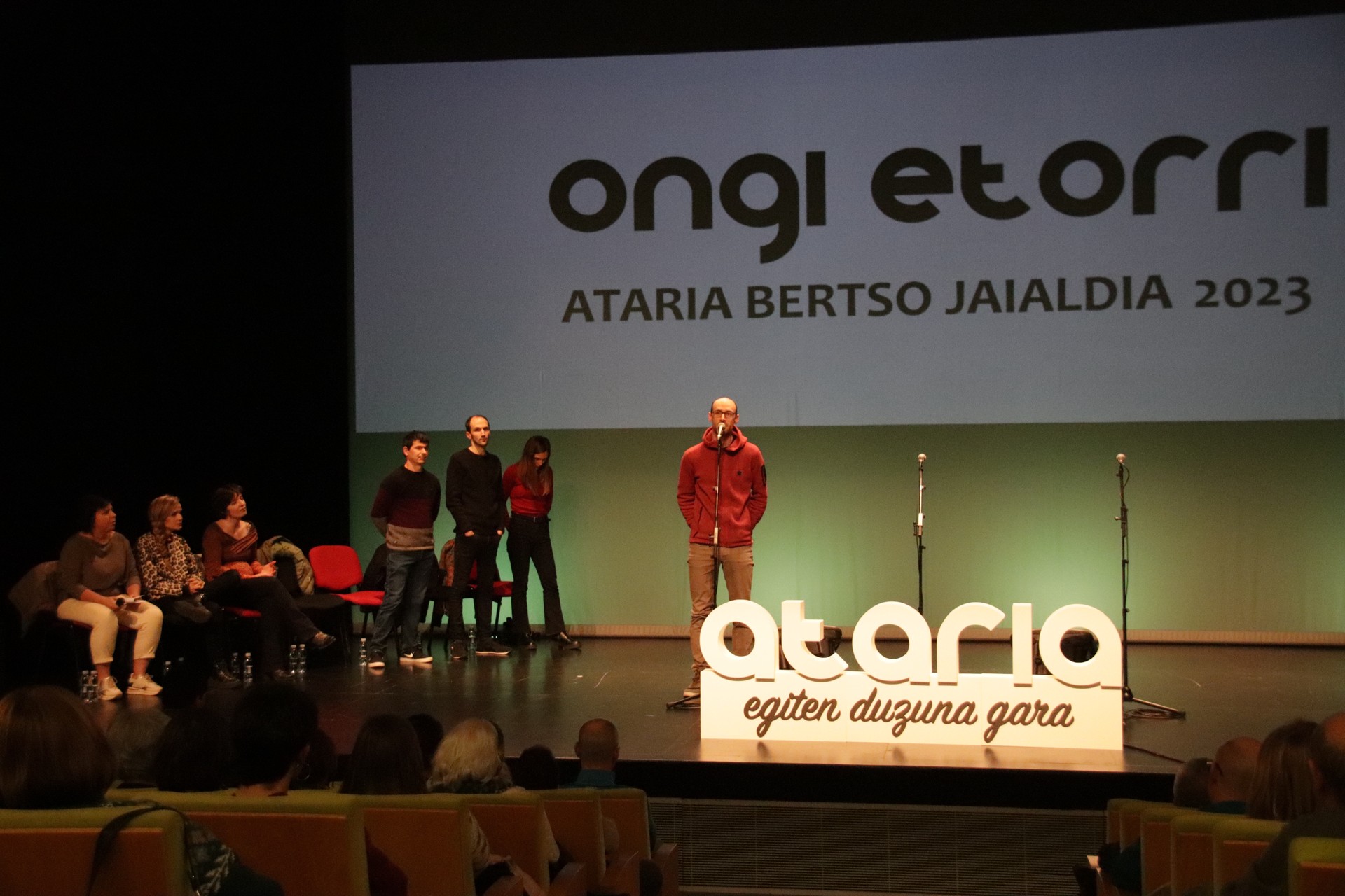 Ataria Bertso Jaialdirako azken sarrerak erosteko aukera, ostegunean