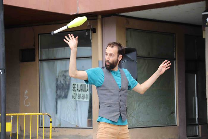 Malabareak eta akrobaziak na 21 1562507118166