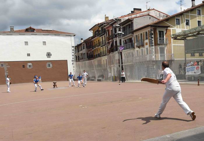 Ekitaldi hunkigarri, solidar 38 1654538305367