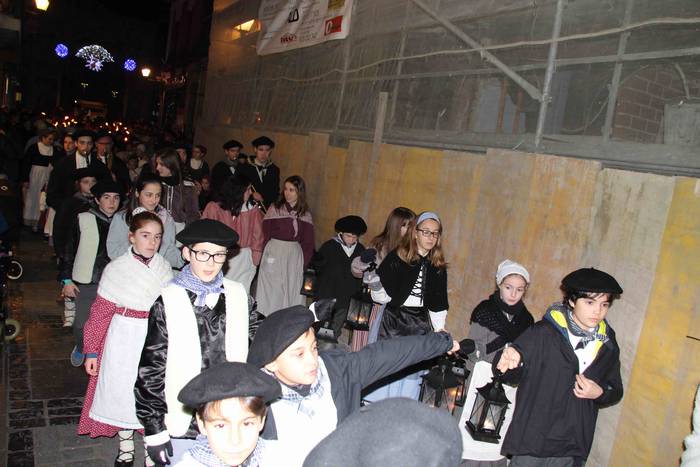 Errege magoen desfilea tolos 22 1546717636387