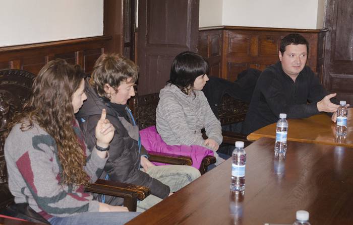 Emakumea eta kirola mahai in 7 1488885105390