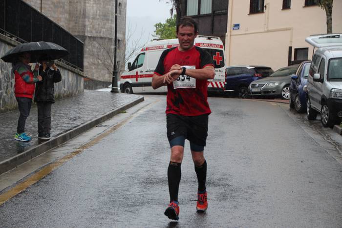 Aitziber Ibarbia eta Julen L 57 1493554047123