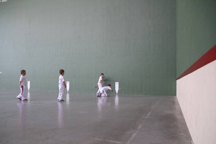 Gazte izateak ez duelako adi 44 1523733505673